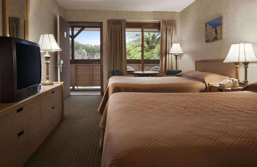 Keystone Hotel | Magnuson Grand Rushmore View