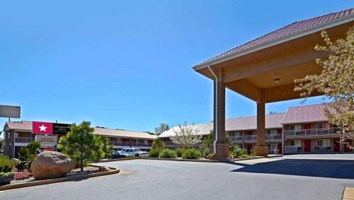 Manitou Springs Hotel | Magnuson Hotel Manitou Springs