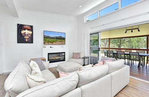 North Rothbury House | Magpie Three- Two for Joy Estate. 2.5 Bathrooms sleeping 6