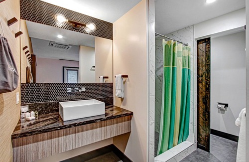 Little Tuscany Hotel | Mahala 21 and Over