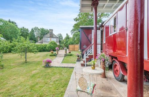Thistley Green House | Mahalia