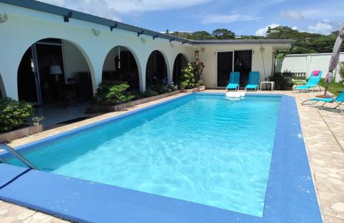 Mahina Bed & Breakfast | Mahina's Lodge
