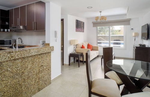 Rousseau Hotel | Mahogany Suites