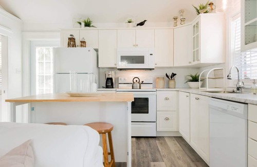 Mahone Bay House | Mahone Bay Hide-Away