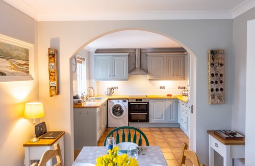 Burnham Market Cottage | Mahonia Cottage, Burnham Market, Norfolk