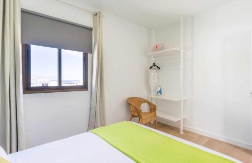 Arrecife Apartment | Mahostly Apartamento Comillas SE
