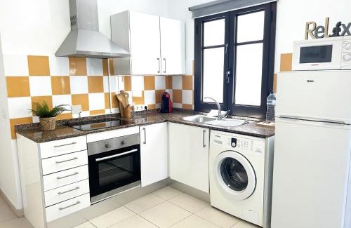 Arrecife Apartment | Mahostly Apartamento Comillas PB