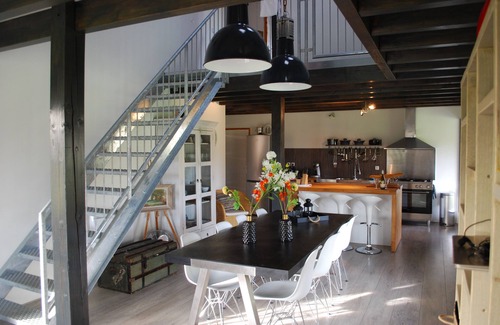 Saint-Etienne-de-Villereal House | Maisons Les Ormes - lovely holiday home, spacious grounds, swimming pool