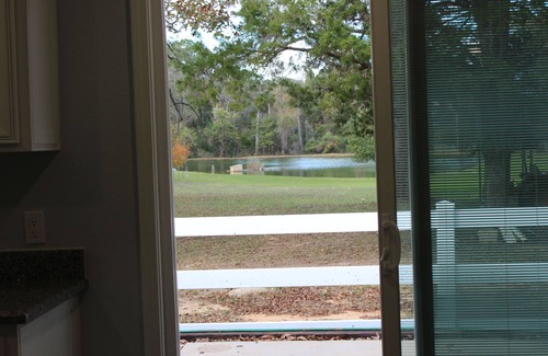 Crockett House | Mai's Place built for traveling guest who feel at home.