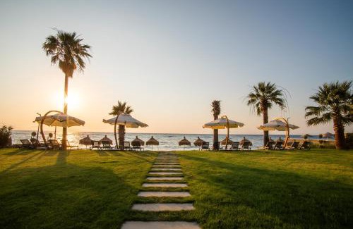 Guzelcamli Hotel | MAIA Luxury Beach Hotel & Spa