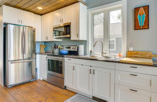 Maiden Rock House | Maiden Rock Cottage with Fire Pit and Lake Pepin Views