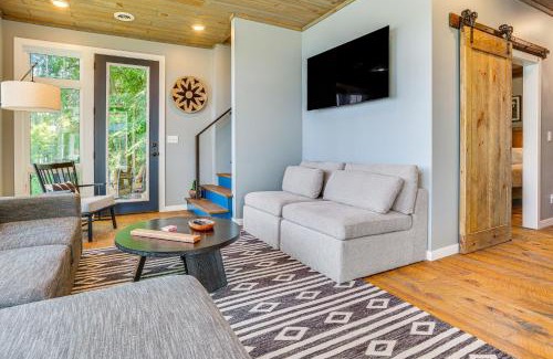 Maiden Rock House | Maiden Rock Cottage with Fire Pit and Lake Pepin Views