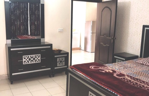 E-11 Sector Bed & Breakfast | Maidi Backpacker