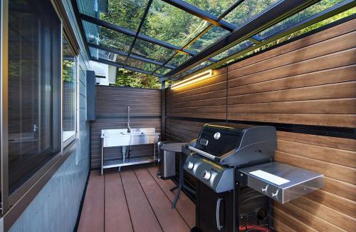 Ito House | Maigre HOODSTAR