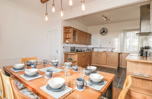 Pittenweem House | MAIMIE’S HARBOURVIEW, pet friendly in Pittenweem