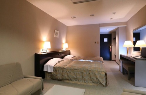 Madarao Mountain Resort House | Main building Westernstyle twin room 20 square /Iiyama Nagano