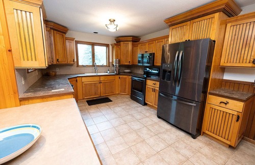 East Jordan Cabin | Main cabin + sleeping bunkhouse, heated inground pool & u-shaped driveway.