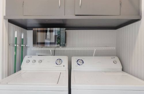 New Iberia House | Main Street Charmer 3 Bedrooms