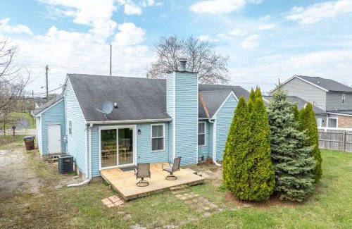 Monroe House | Main Street Cottage For 6