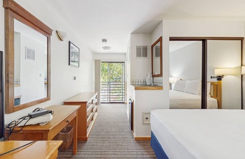 West End Cabin | Main Street gem - pool & hot tub - walk to lifts, dog-friendly, third floor