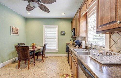 Pine Mountain House | Main Street Home: 1 Mile to Callaway Gardens