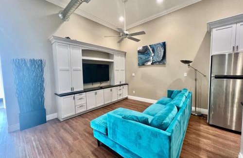 Cedar Falls Apartment | Main Street Loft - Above Patton Diner Downtown CF!