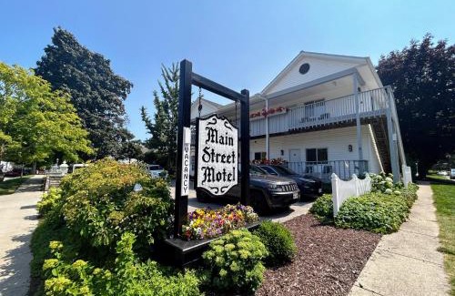 Fish Creek Hotel | Main Street Motel