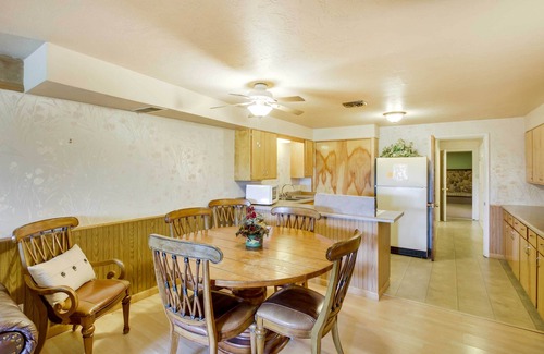 Paris House | Main Street Townhome - 12 Miles to Bear Lake!