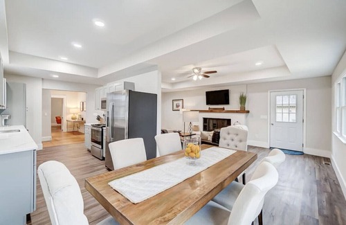 Hamilton House | Main Street · Walking distance to shops, dining, and fun