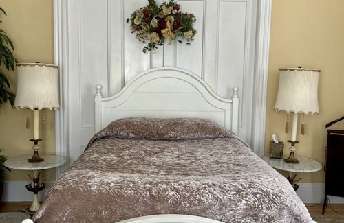 South Portland Hotel | Maine Artist Retreat
