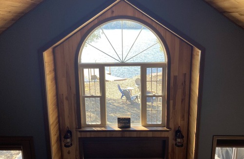 Lincoln House | Maine Lakeside Retreat