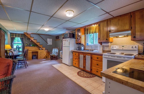 Oquossoc House | Mainely Rangeley - Right on Rangeley Lake next to the marina in Oquossoc