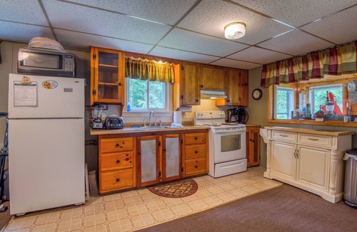 Oquossoc House | Mainely Rangeley - Right on Rangeley Lake next to the marina in Oquossoc