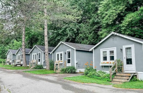 Hampden Cabin | MaineStay Cottage #2 Bangor/Hampden close to town