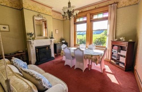 Conical Hill Bed & Breakfast | Mainholm