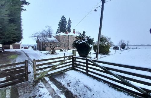 Conical Hill Bed & Breakfast | Mainholm