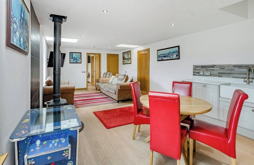 Portsoy Cottage | Mains Of Durn Cottage,