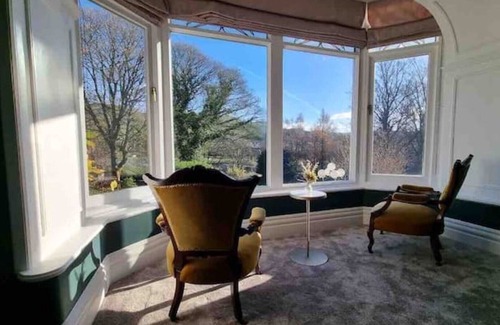 Giggleswick House | Mainsfield House 8 Bedroom Luxury Holiday Home With A Hot Tub