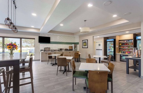 Bourbonnais Hotel | MainStay Suites Bourbonnais - Kankakee