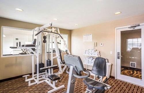 Cedar Rapids Hotel | MainStay Suites Cedar Rapids North - Marion