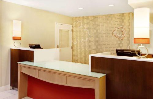 Schaumburg Hotel | MainStay Suites Chicago Schaumburg