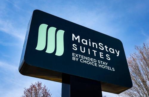 Oakdale Hotel | MainStay Suites Coralville - Iowa City