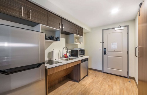 Fort Myers Hotel | MainStay Suites Fort Myers East I-75