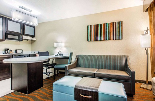 Greenville - Spartanburg Hotel | MainStay Suites Greenville Airport