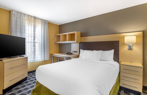 Nassau Bay Hotel | MainStay Suites Houston NASA/Clear Lake