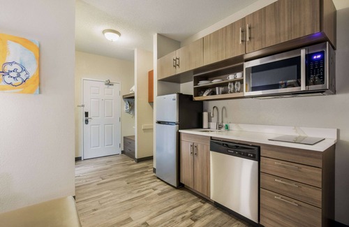 Joliet Hotel | MainStay Suites Joliet I-55
