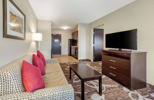 Lincoln Hotel | MainStay Suites Lincoln University Area