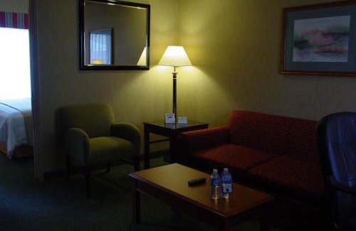 Santa Ana Hotel | MainStay Suites Orange County John Wayne Airport