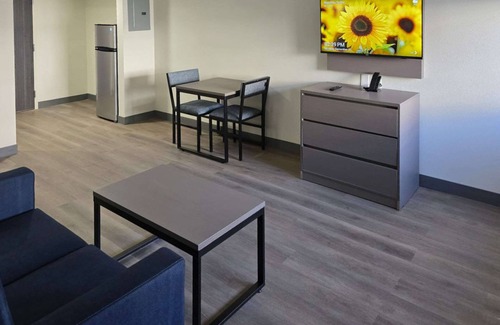 Prince George Hotel | MainStay Suites Prince George - Fort Gregg