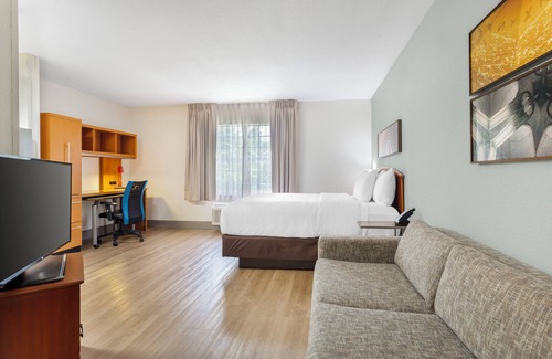 Temple Terrace Hotel | MainStay Suites Tampa Moffitt-USF
